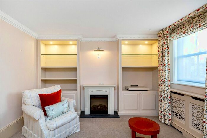 2 Bedroom Flat To Rent In Gloucester Street, London, SW1V