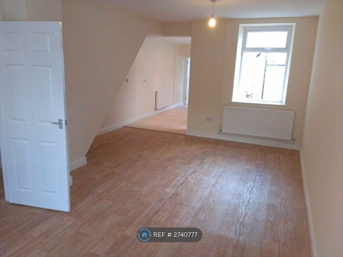 4 Bedroom Terraced House To Rent In Stuart Street, Treorchy, CF42