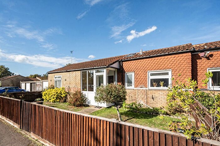 2 Bedroom Bungalow For Sale In Harman Walk, High Wycombe, Buckinghamshire, HP12