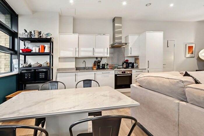 1 Bedroom Flat For Sale In Heron Drive, Berkshire, SL3