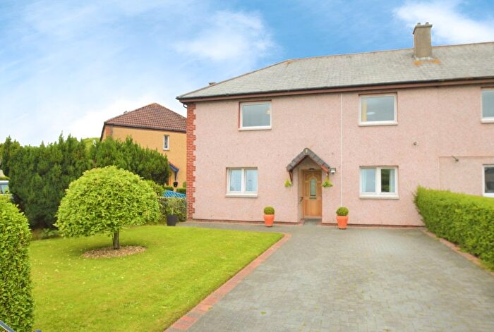 2 Bedroom Semi-Detached House To Rent In Findlay Gardens, Edinburgh, EH7