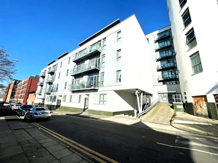 1 Bedroom Garages To Rent In Circle, Henry Street, Liverpool, L1