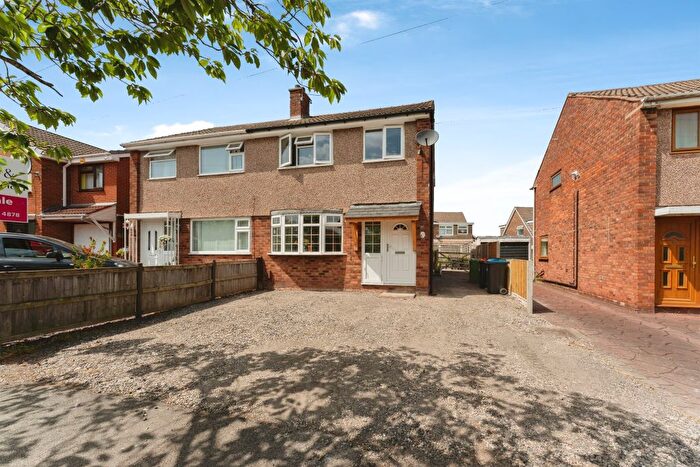 3 Bedroom Semi-Detached House For Sale In Hope Farm Road, Great Sutton, Ellesmere Port, CH66