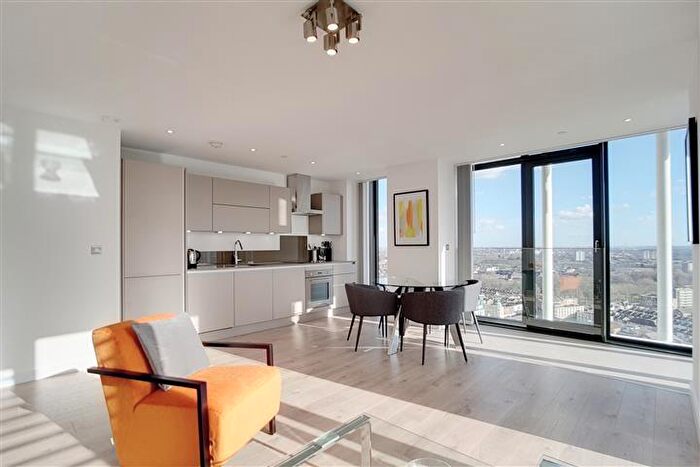 2 Bedroom Apartment To Rent In Great Eastern Road London, E15