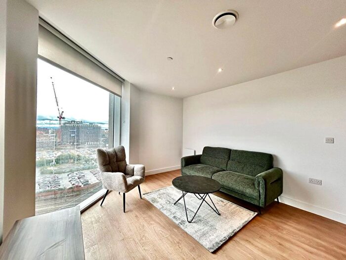 2 Bedroom Flat To Rent In Dantzic Street, Park View, Manchester, M4