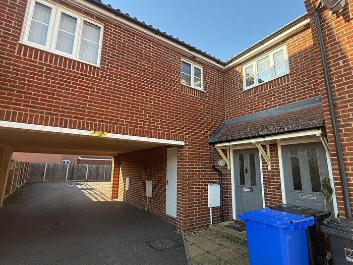 2 Bedroom Maisonette For Sale In Wintergreen Road, Red Lodge, Suffolk, IP28