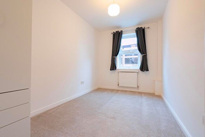 2 Bedroom Flat For Sale In Front Street, Monkseaton, Whitley Bay, NE25