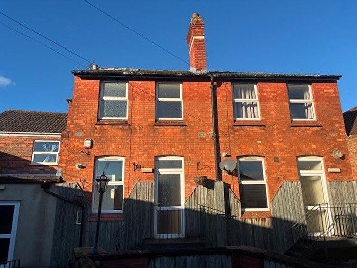 2 Bedroom Flat To Rent In Blackhorse Lane, Taunton, TA1