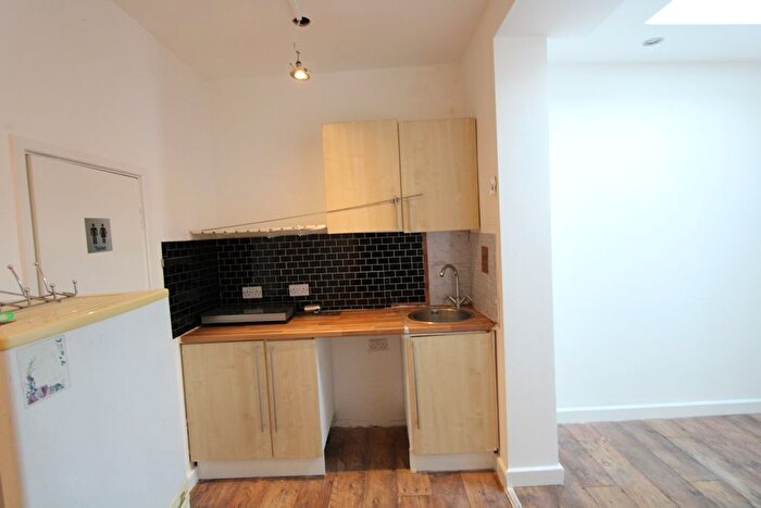 Studio To Rent In Beckford Road, Croydon, CR0