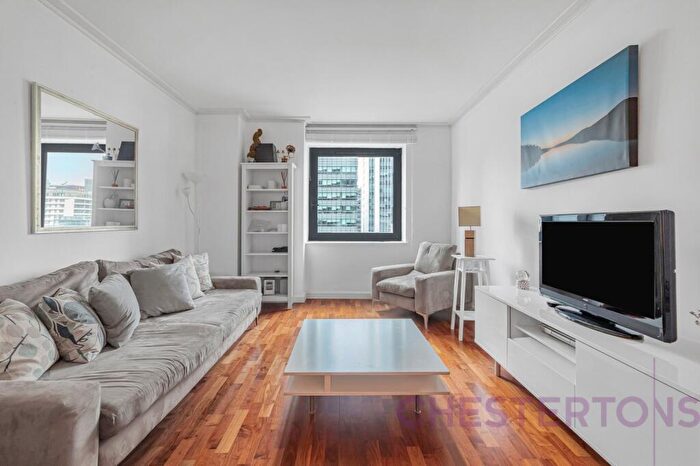 1 Bedroom Flat To Rent In Discovery Dock Apartments East, South Quay Square, E14