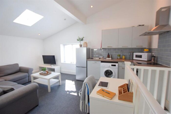 1 Bedroom Flat To Rent In Croft Street - Student Apartment - Available Now, F6