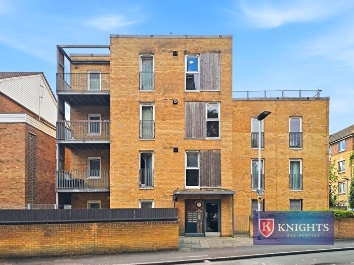 1 Bedroom Flat For Sale In Mclagan House, Grantham Road, London, E12