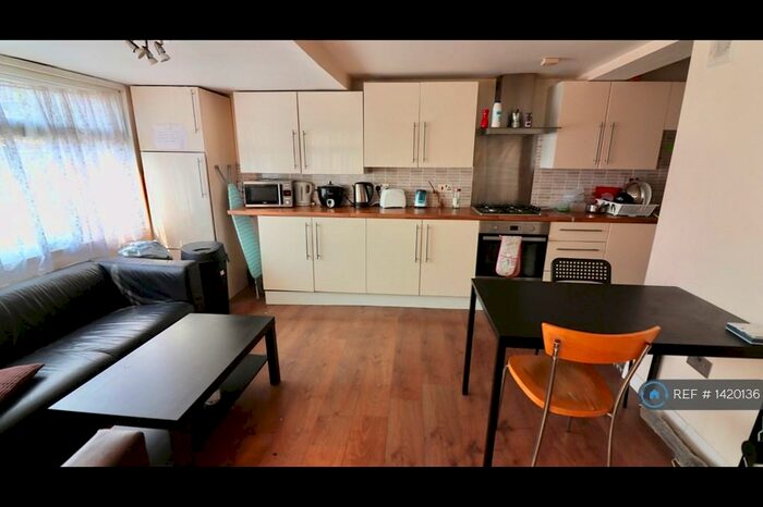 5 Bedroom End Of Terrace House To Rent In Coolfin Road, London, E16