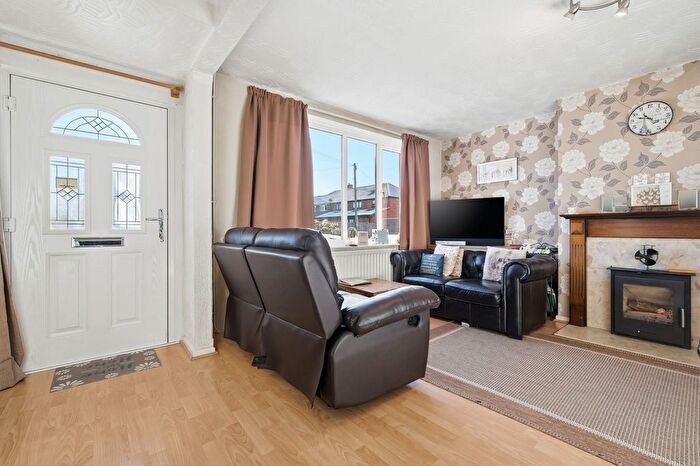 3 Bedroom Semi-Detached House For Sale In Conway Close, Halstead, CO9