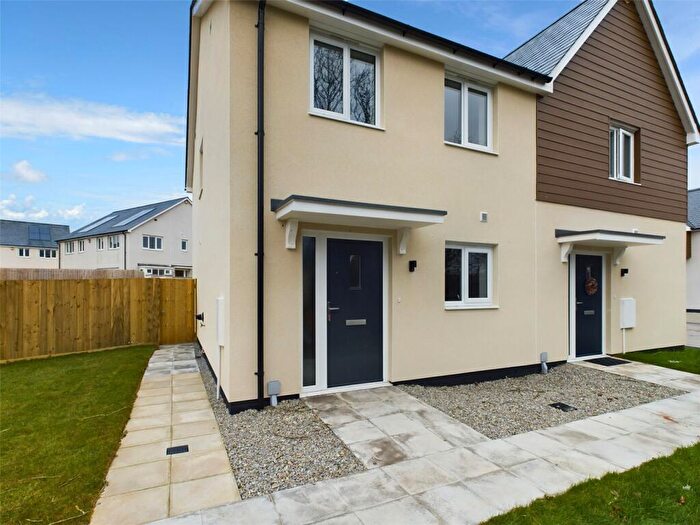 2 Bedroom Semi-Detached House For Sale In Sheepwash, Beaworthy, EX21