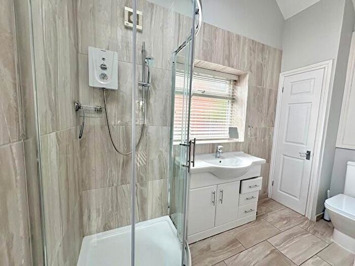 1 Bedroom Bungalow To Rent In Windmill Lane, Balsall Common, Coventry, CV7