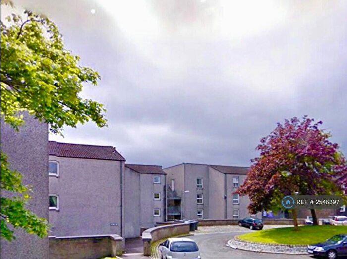 2 Bedroom Flat To Rent In Hazel Road, Cumbernauld, Glasgow, G67