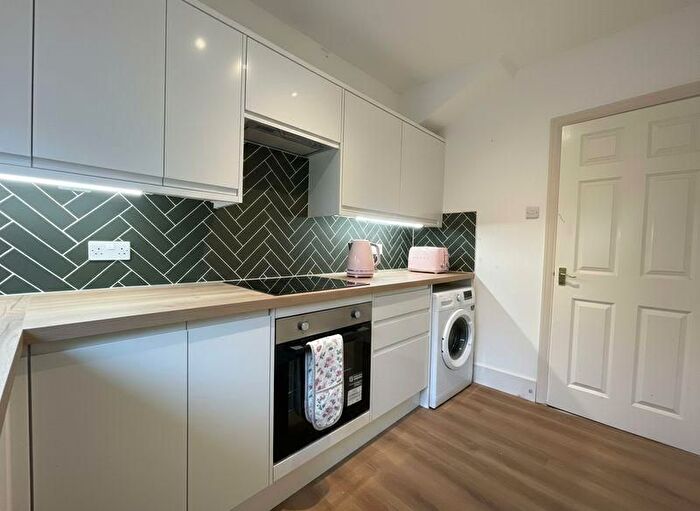 3 Bedroom Terraced House To Rent In Vale Road, Portslade, BN41