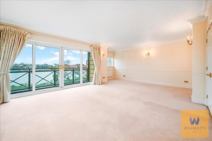 3 Bedroom Apartment For Sale In Handel Mansions, Wyatt Drive, Barnes, London, SW13