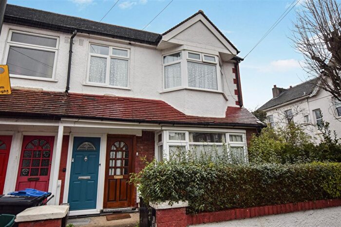 2 Bedroom Maisonette For Sale In Marlborough Close, Colliers Wood, SW19