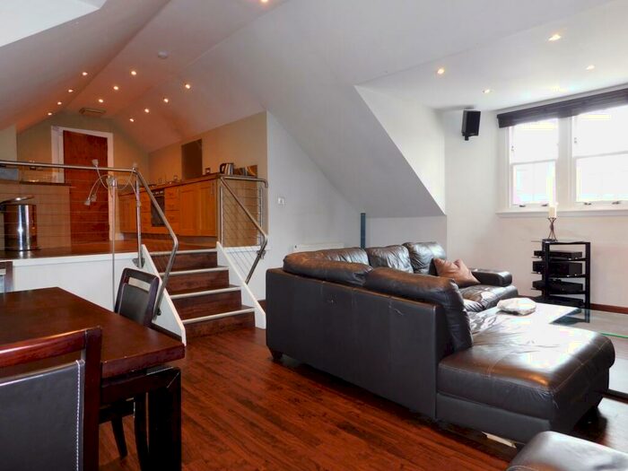 2 Bedroom Flat To Rent In , Gilmore Place, Edinburgh, EH3