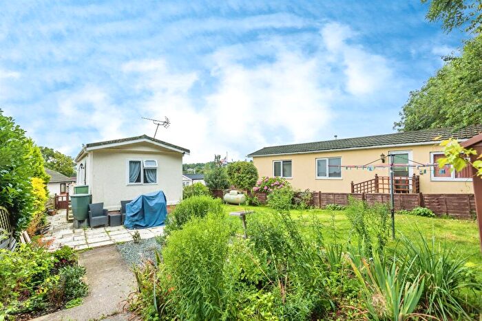 1 Bedroom Park Home For Sale In Brook Meadow, Wroughton, Swindon, SN4