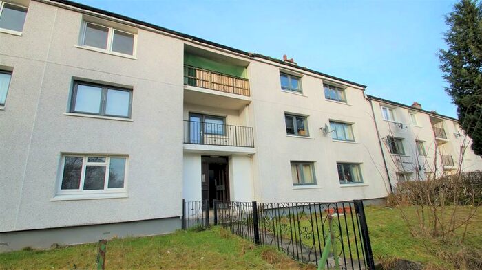 3 Bedroom Flat To Rent In Friars Croft, Kirkintilloch, G66