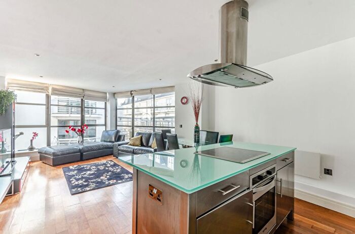 2 Bedroom Flat To Rent In Harlequin Court, Covent Garden, London, WC2E