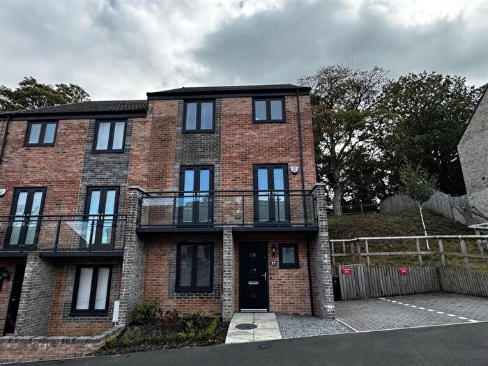 2 Bedroom End Of Terrace House To Rent In Illingworth Grove, Durham, DH1