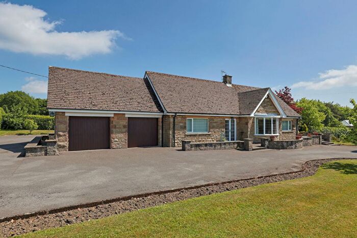3 Bedroom Bungalow For Sale In Ashover Road, Kelstedge, Ashover, S45