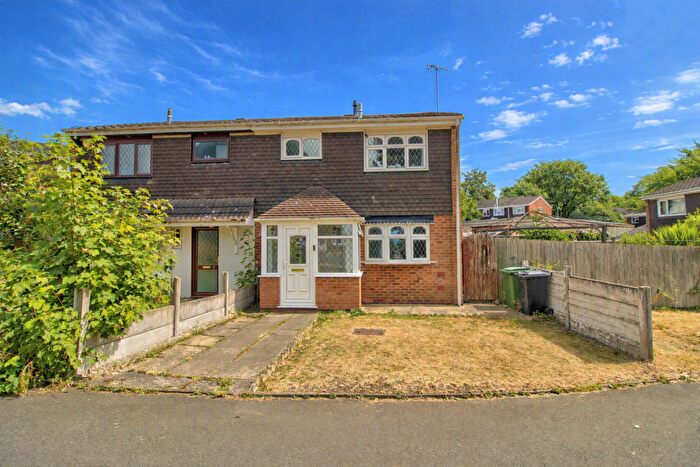 3 Bedroom Semi Detached House For Sale In Parkes Street, Brierley Hill, DY5