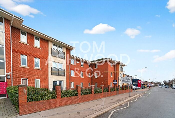 2 Bedroom Flat For Sale In Ryan Court, London Road, Romford, RM7