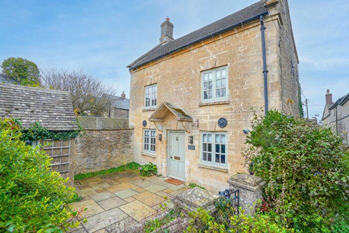 3 Bedroom Semi-Detached House For Sale In Chimney End, Leafield, OX29