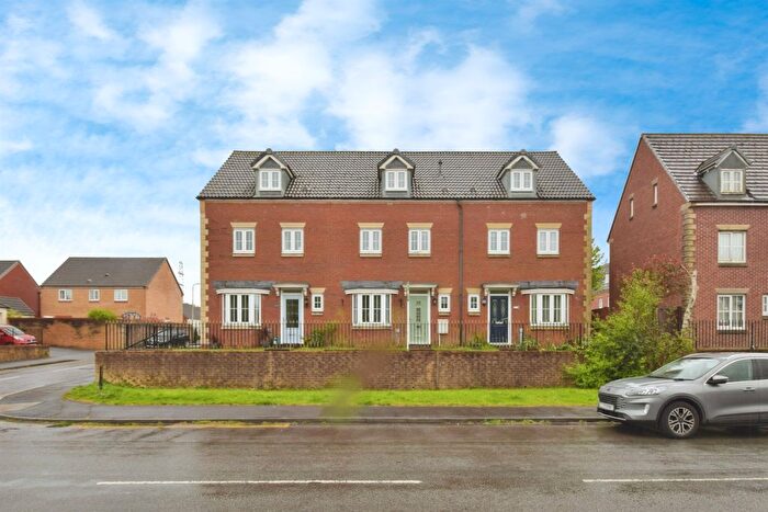 4 Bedroom Terraced House For Sale In Ffordd Y Gamlas, Bynea, Llanelli, SA14