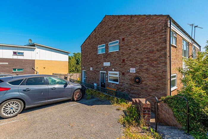 2 Bedroom Flat For Sale In Dochdwy Road, Llandough, Penarth, CF64