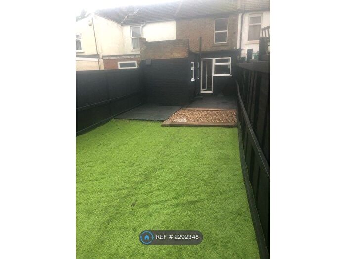 4 Bedroom Terraced House To Rent In Alma Street, Sheerness, ME12