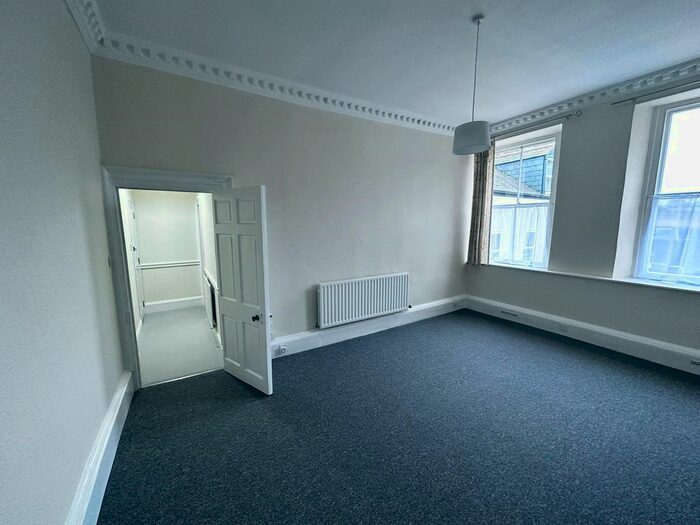 1 Bedroom Flat To Rent In Tudor Street, Exeter, EX4
