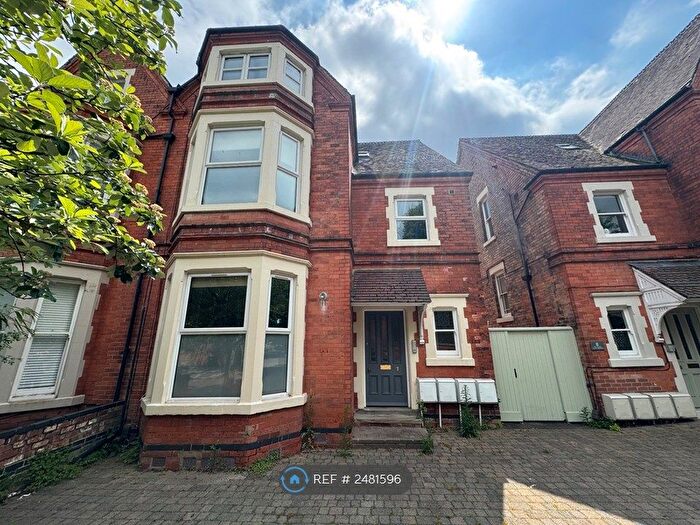 1 Bedroom Flat To Rent In Hamilton Drive, Nottingham, NG7