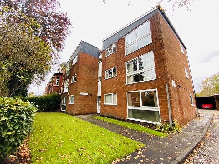 1 Bedroom Flat To Rent In Cranbourne Court, Cranbourne Road, Heaton Moor, Stockport, SK4