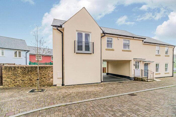 2 Bedroom Property To Rent In Carrolls Way, Staddiscombe, PL9