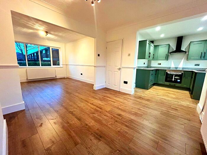 3 Bedroom Semi-Detached House To Rent In Hatfield Close, St. Helens, WA9