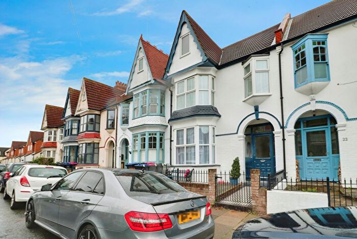 4 Bedroom Terraced House To Rent In Leigh Hall Road, Leigh-On-Sea, SS9