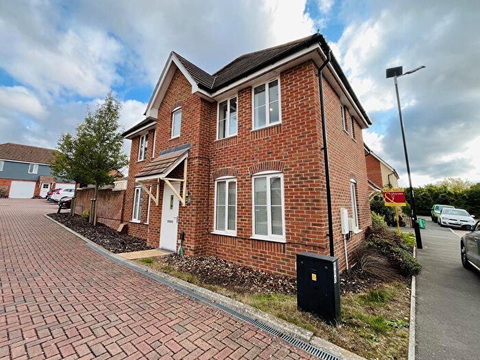 3 Bedroom Semi-Detached House To Rent In Errington Road, Picket Piece, SP11