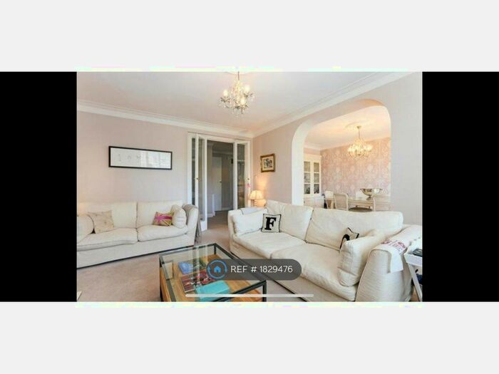 2 Bedroom Flat To Rent In Sutton Court Road, London, W4