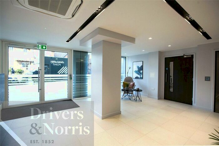 2 Bedroom Apartment For Sale In Skylark Point, Newnton Close, London, N4