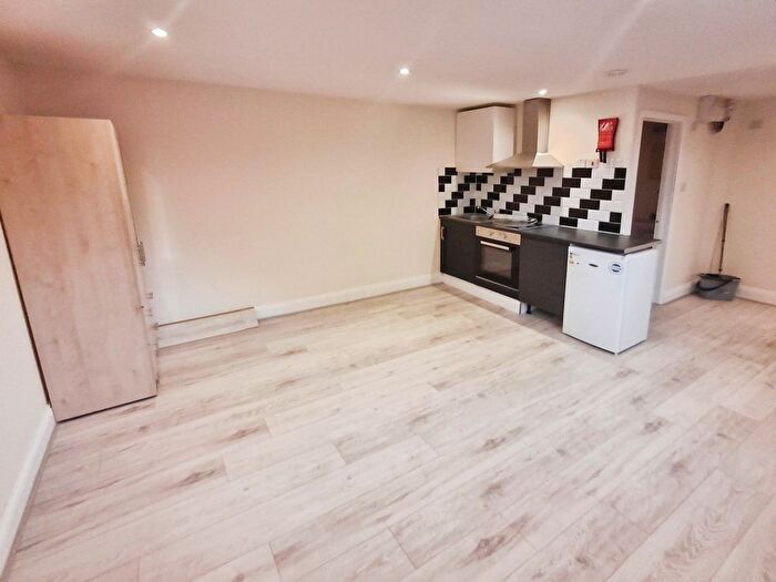 1 Bedroom Flat To Rent In Lower Dunton Road, Bulphan, Upminster, RM14
