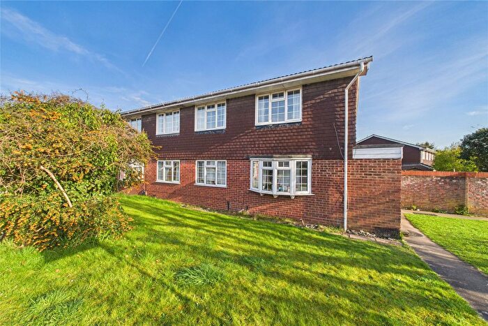 2 Bedroom Maisonette To Rent In Mallow Park, Maidenhead, Berkshire, SL6