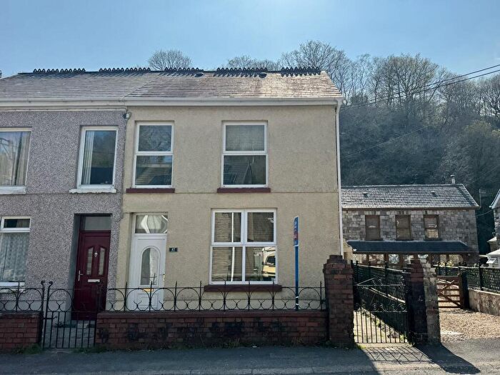 3 Bedroom Semi-Detached House For Sale In Heol Gwys, Upper Cwmtwrch, Swansea., SA9