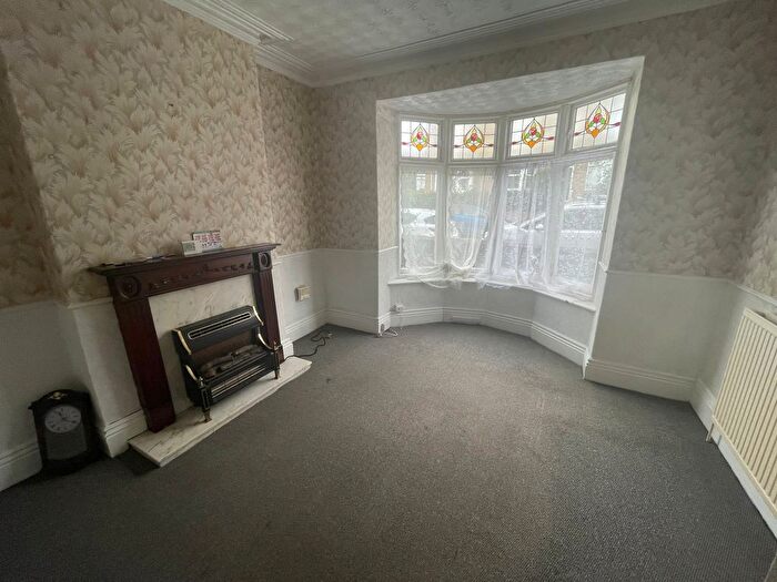 3 Bedroom Semi-Detached House To Rent In Stafford Road, Sheffield, S2