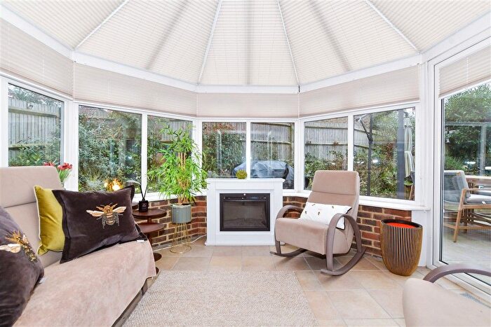 5 Bedroom Detached House For Sale In St. Francis Close, Penenden Heath, Maidstone, Kent, ME14